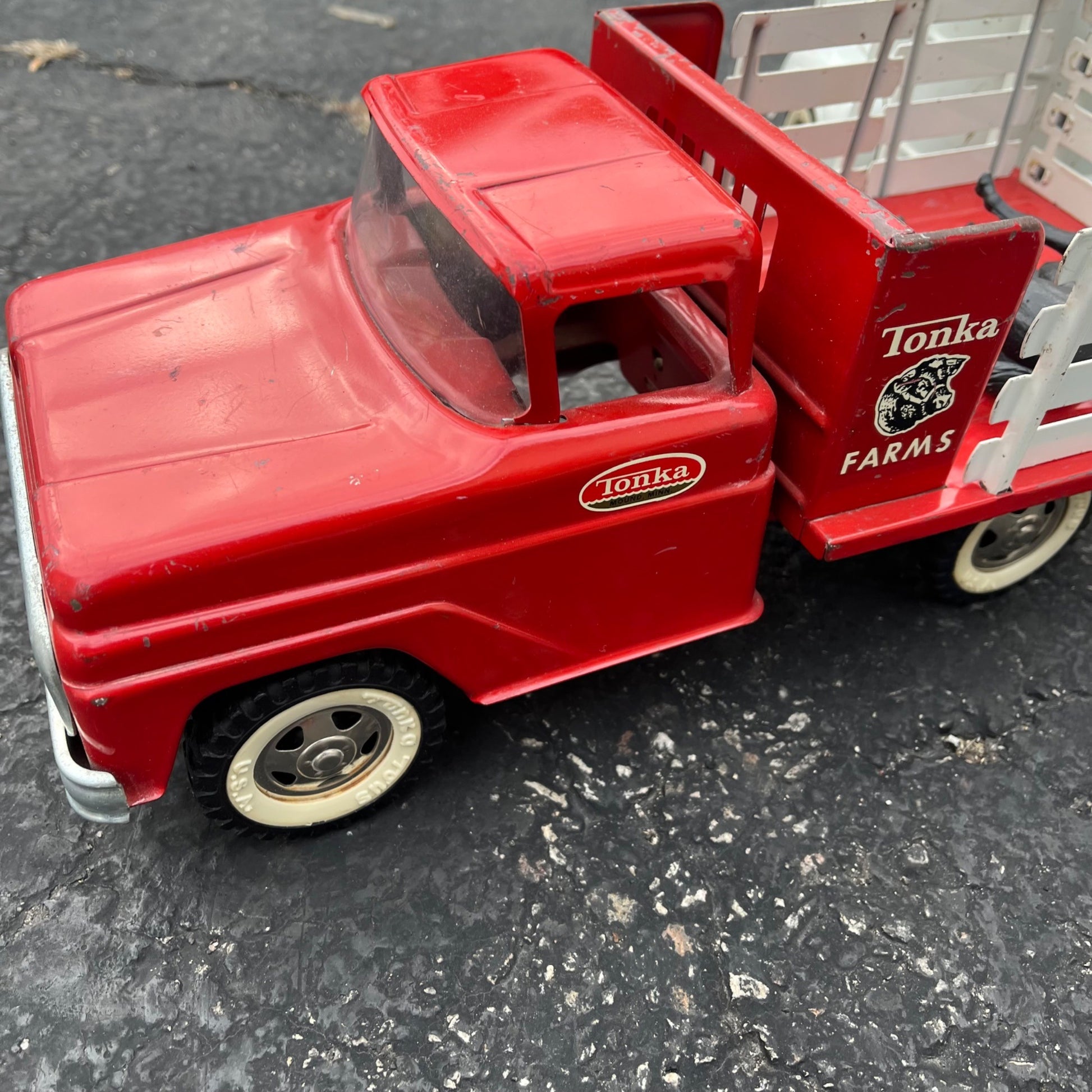 Vintage 1962 Tonka Farms Stake Truck & Horse Trailer Pressed Steel Toy