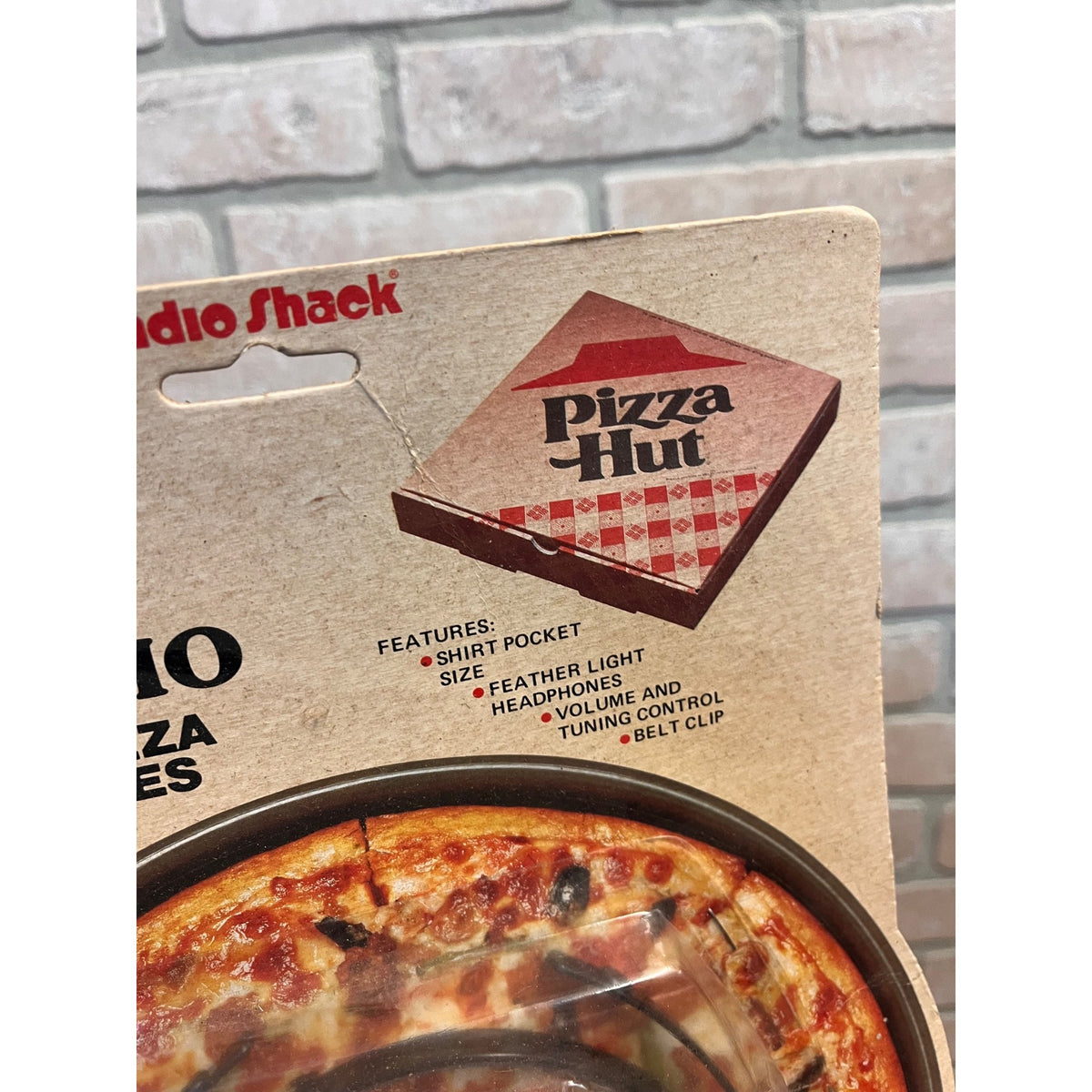 Vintage 1986 Pizza-Hut AM Transistor Radio with Headset - In Package