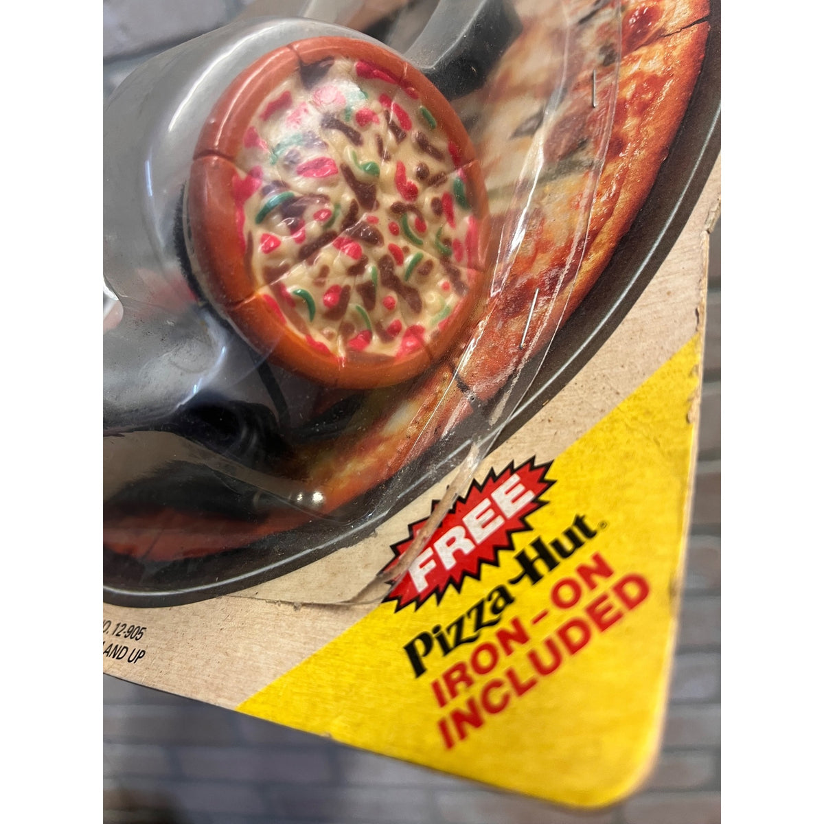 Vintage 1986 Pizza-Hut AM Transistor Radio with Headset - In Package