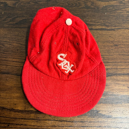 RARE Vintage 1970s Chicago White Sox Red Stitched Baseball Cap / Leather Liner