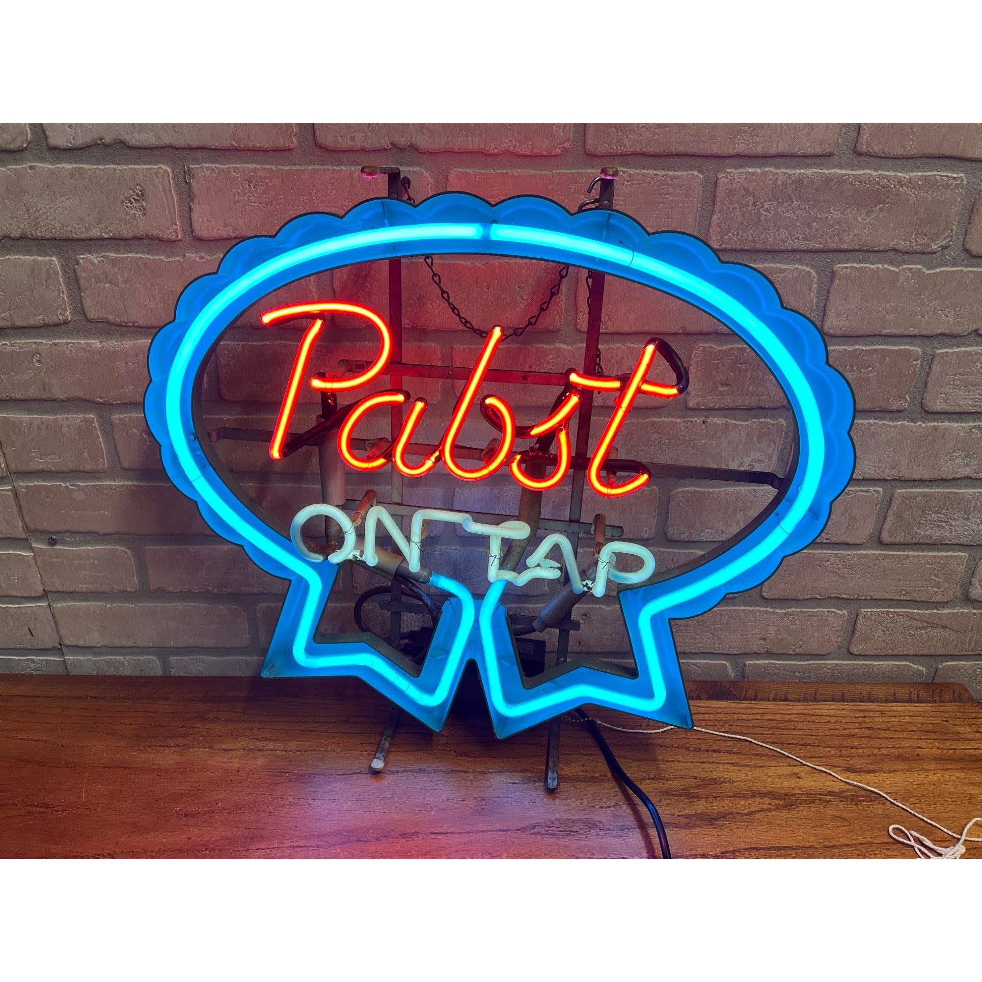 Vintage 1970s Pabst Blue Ribbon On Tap Beer Lighted Bar Neon Advertising Sign