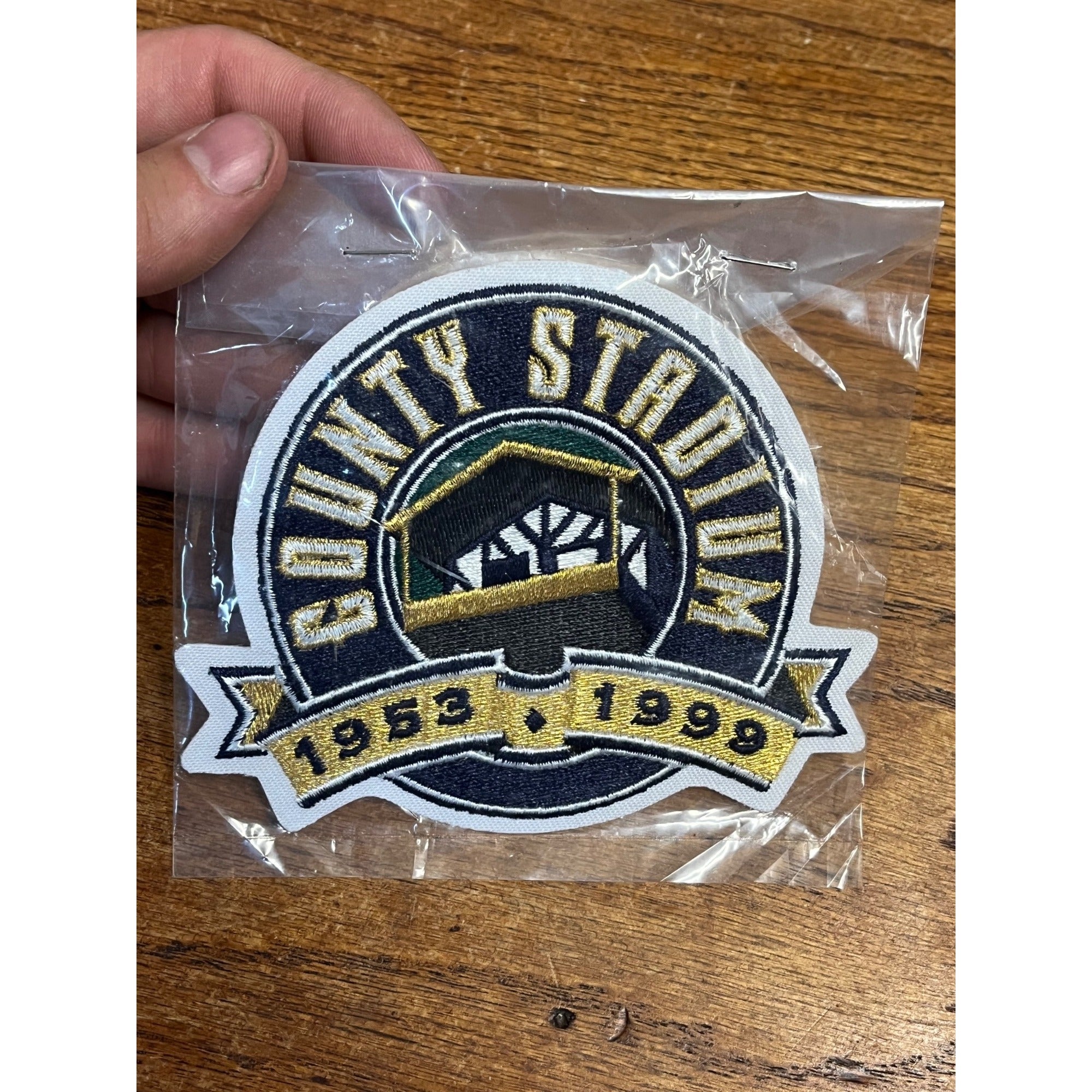 Original County Stadium 1953-1999 Anniversary Patch NEW SEALED Milwaukee Brewers
