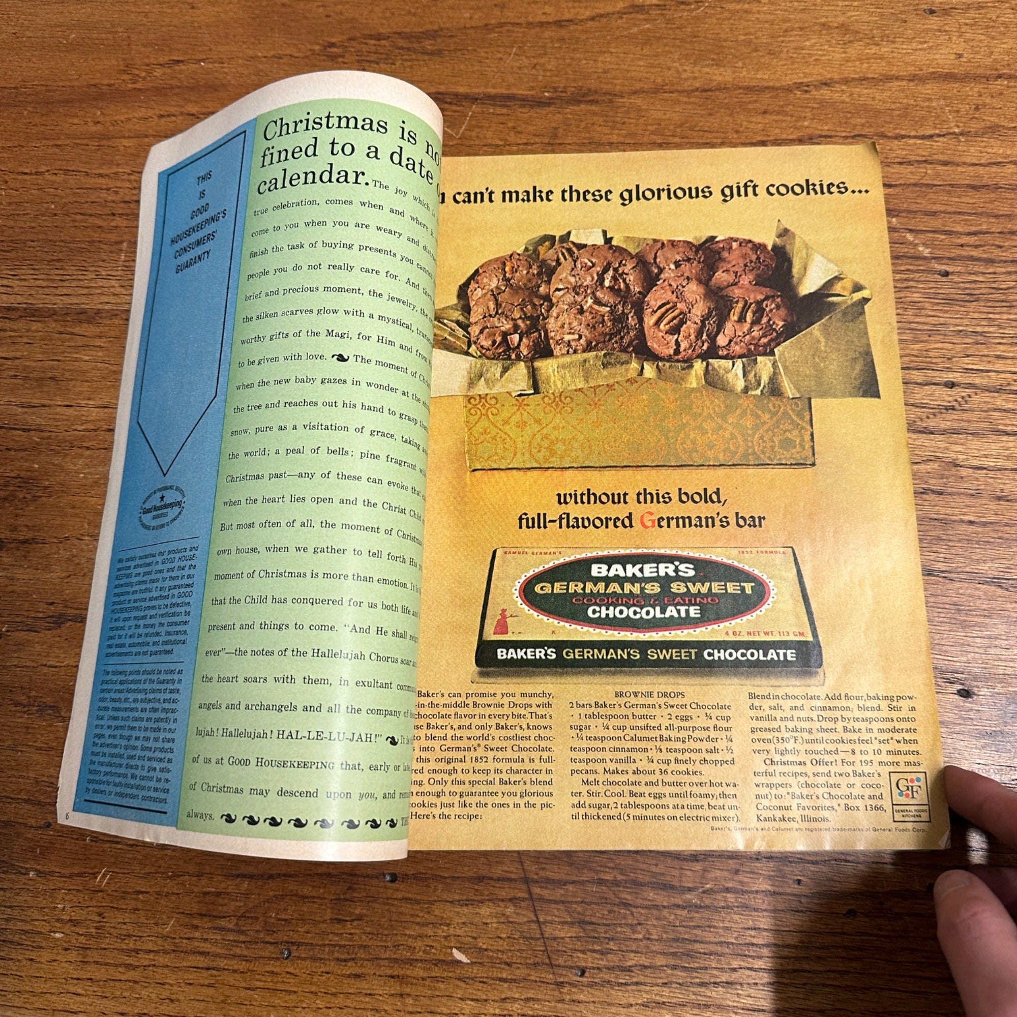 1963 DECEMBER GOOD HOUSEKEEPING MAGAZINE - Charlie Brown Stocking Book Vtg