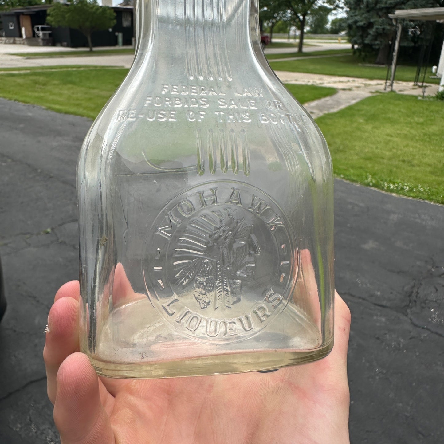 NEAT 1949 Vintage Mohawk Liqueur Liquor Whiskey Bottle Embossed Tower Shaped