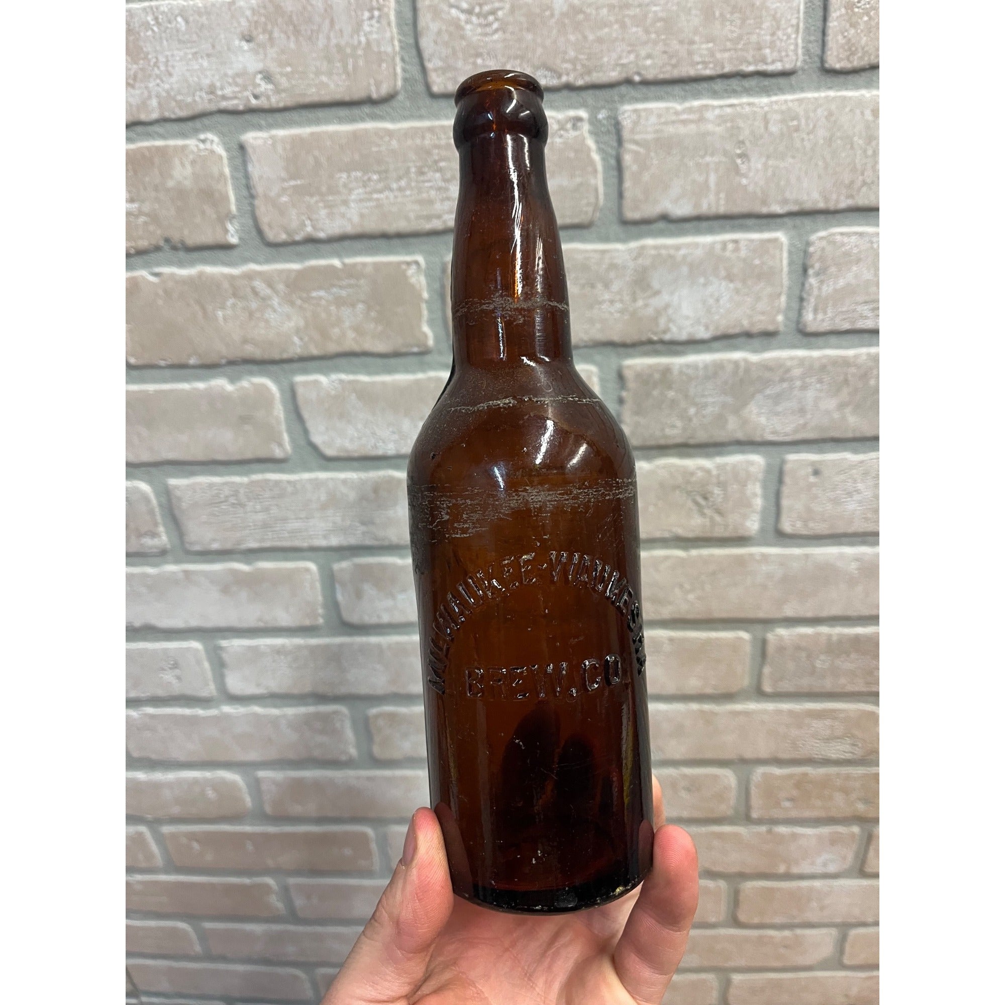 Vintage Pre-Pro Milwaukee Waukesha Brew Co. Embossed Beer Bottle Wisconsin 12oz
