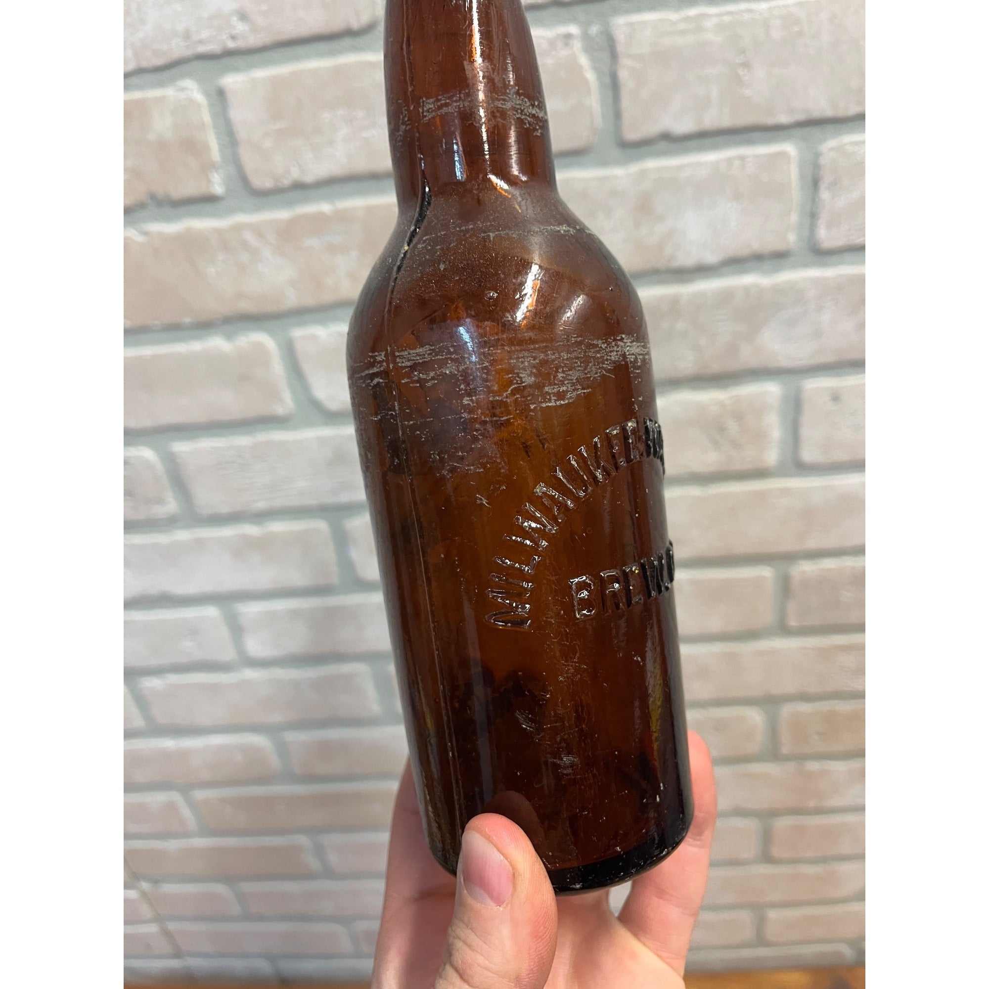 Vintage Pre-Pro Milwaukee Waukesha Brew Co. Embossed Beer Bottle Wisconsin 12oz