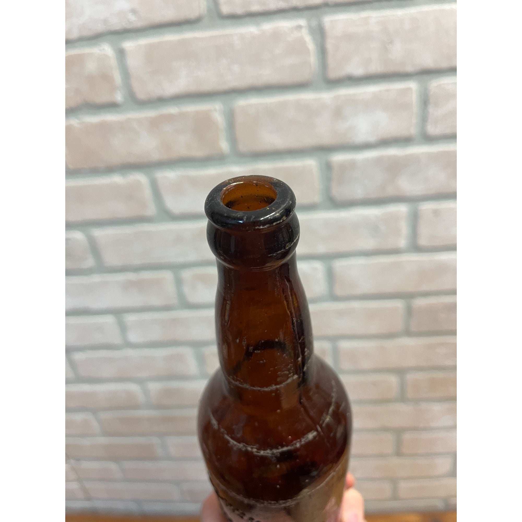 Vintage Pre-Pro Milwaukee Waukesha Brew Co. Embossed Beer Bottle Wisconsin 12oz