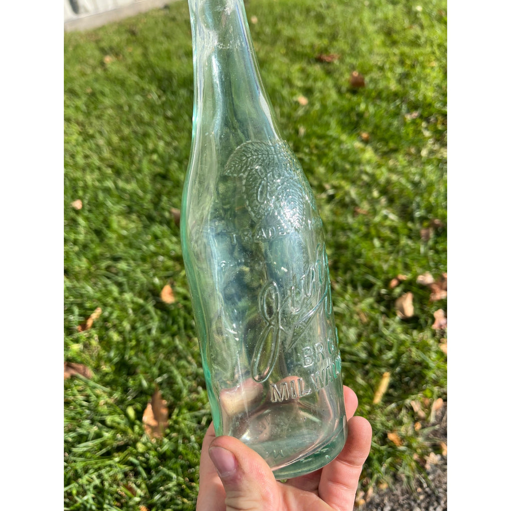 Vintage Jung Brewing Co. Pre-Prohibition Clear Embossed Beer Bottle Milwaukee WI