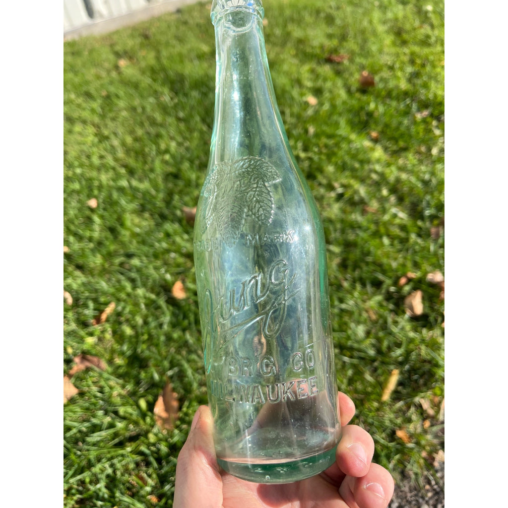 Vintage Jung Brewing Co. Pre-Prohibition Clear Embossed Beer Bottle Milwaukee WI