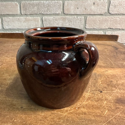 VINTAGE BROWN GLAZE STONEWARE CROCK BEAN POT WITH HANDLES W LID POTTERY USA 4.5"