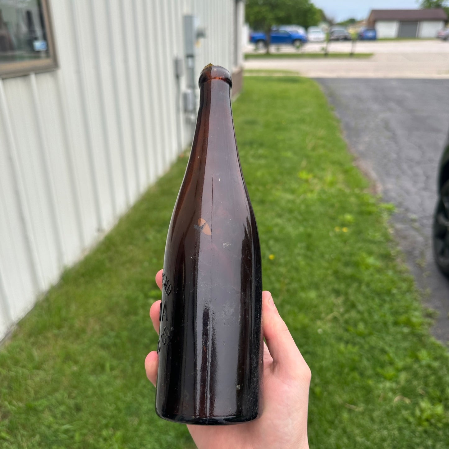 VINTAGE WEST BEND LITHIA CO EMBOSSED BEER BOTTLE WEST BEND WI Blob