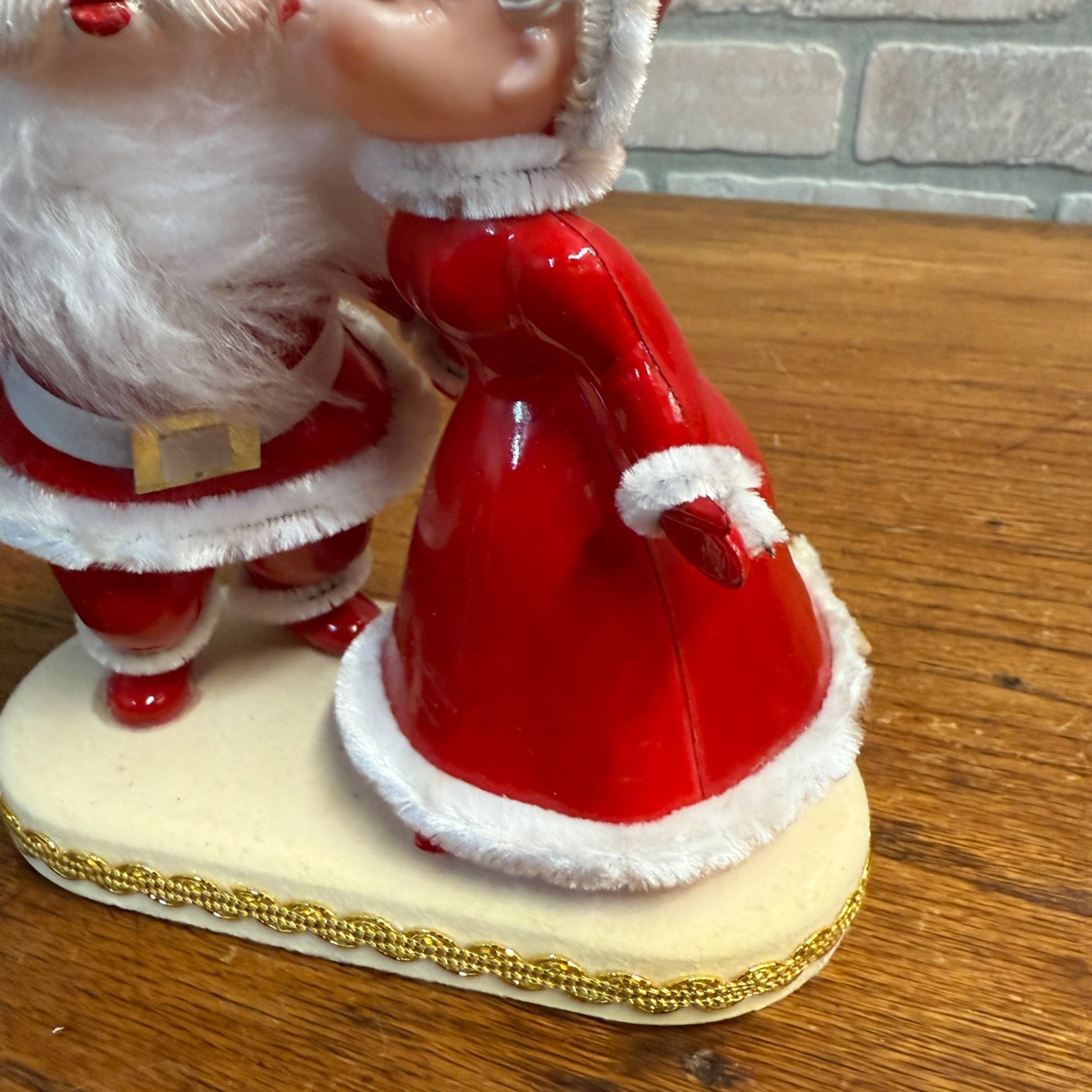Vintage Plastic Mr. & Mrs. Santa Claus Kissing Vintage Blow Mold Figurine Japan