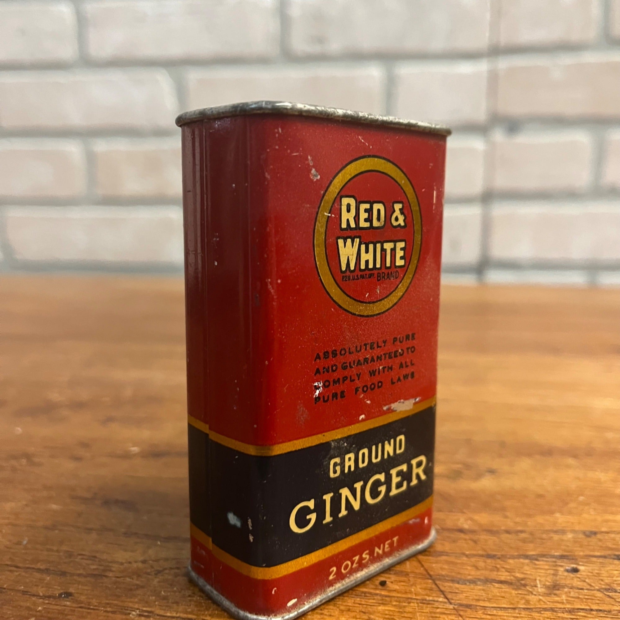 Vintage Red & White Ginger Chicago Buffalo NY Spice Tin Kitchen