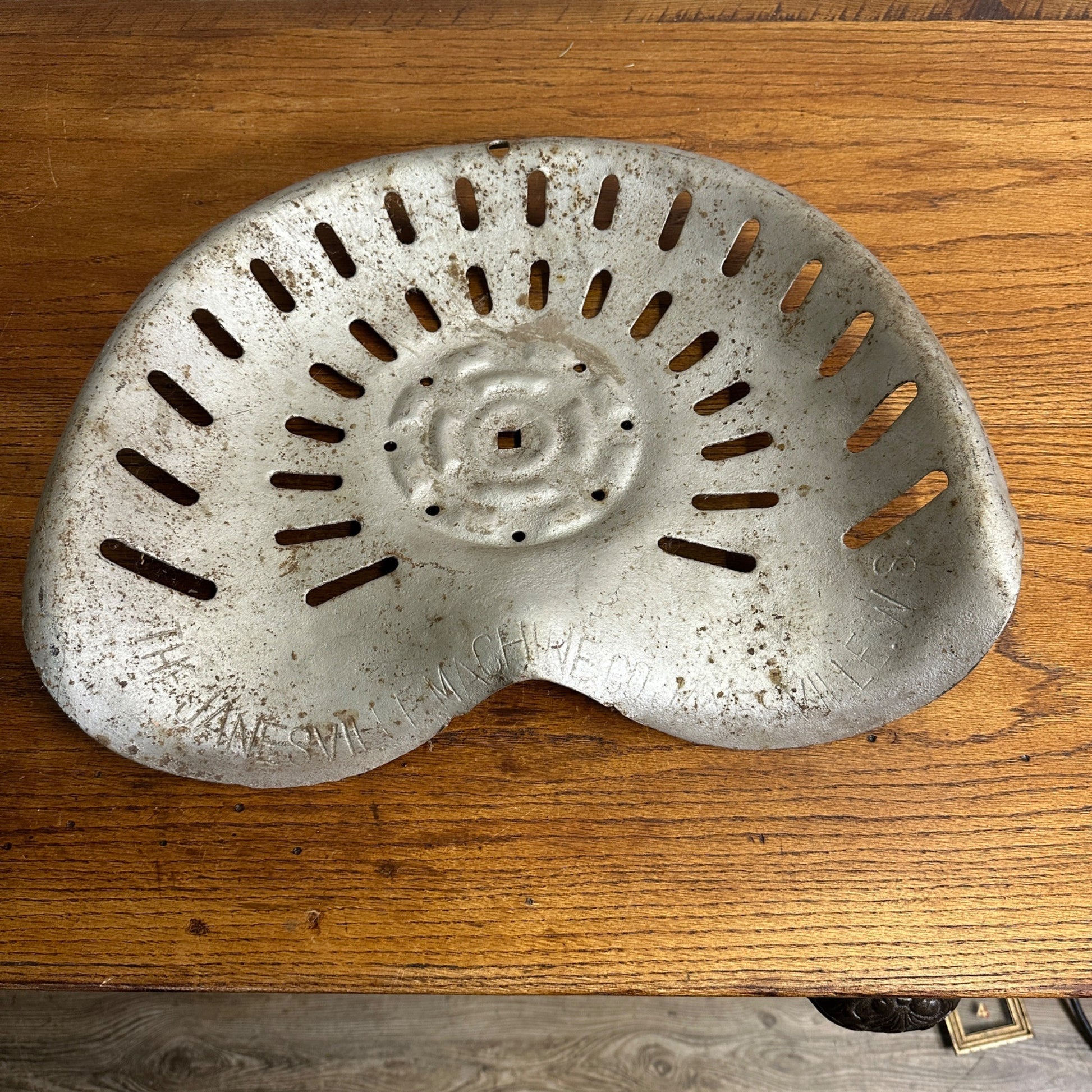 Antique Janesville Machine Co Cultivator Implement Hay Cutter Metal Tractor Seat