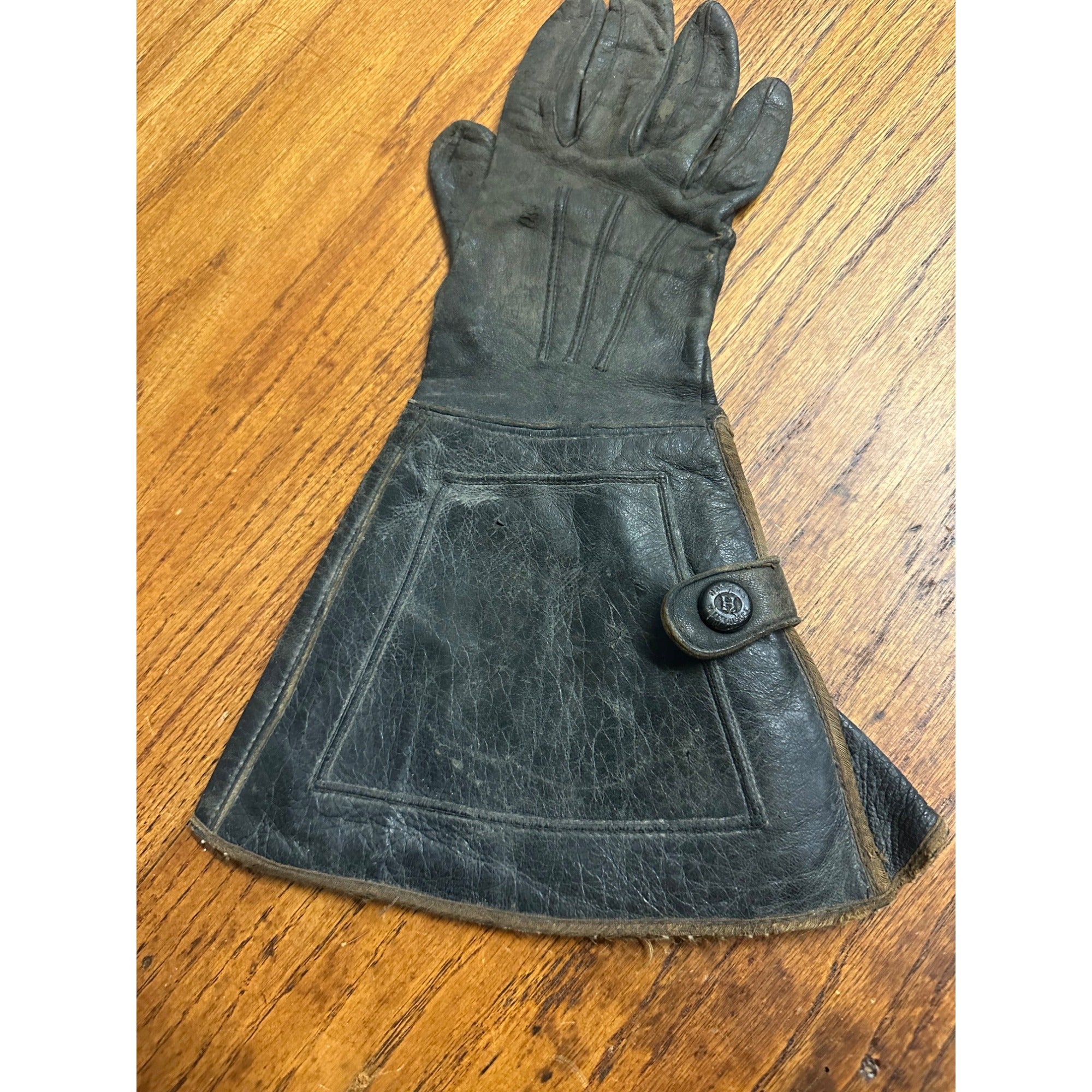 Vintage 1910s Hansen Co. Milwaukee Leather Motorcycle Gloves w/ Gauntlet Cuffs