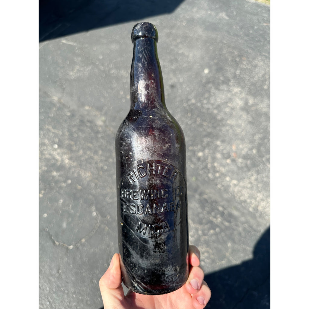 Pre-Prohibition Richter Brewing Co. Amber Escanaba Michigan Beer Bottle Blob