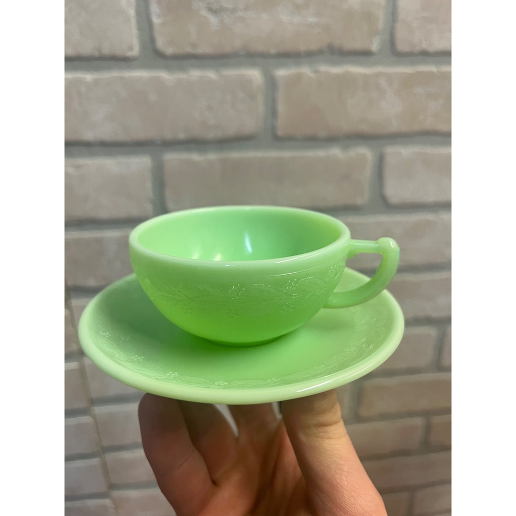 Vintage McKee Jadeite Laurel Child's 3" Cup 4.5" Saucers Glows Uranium