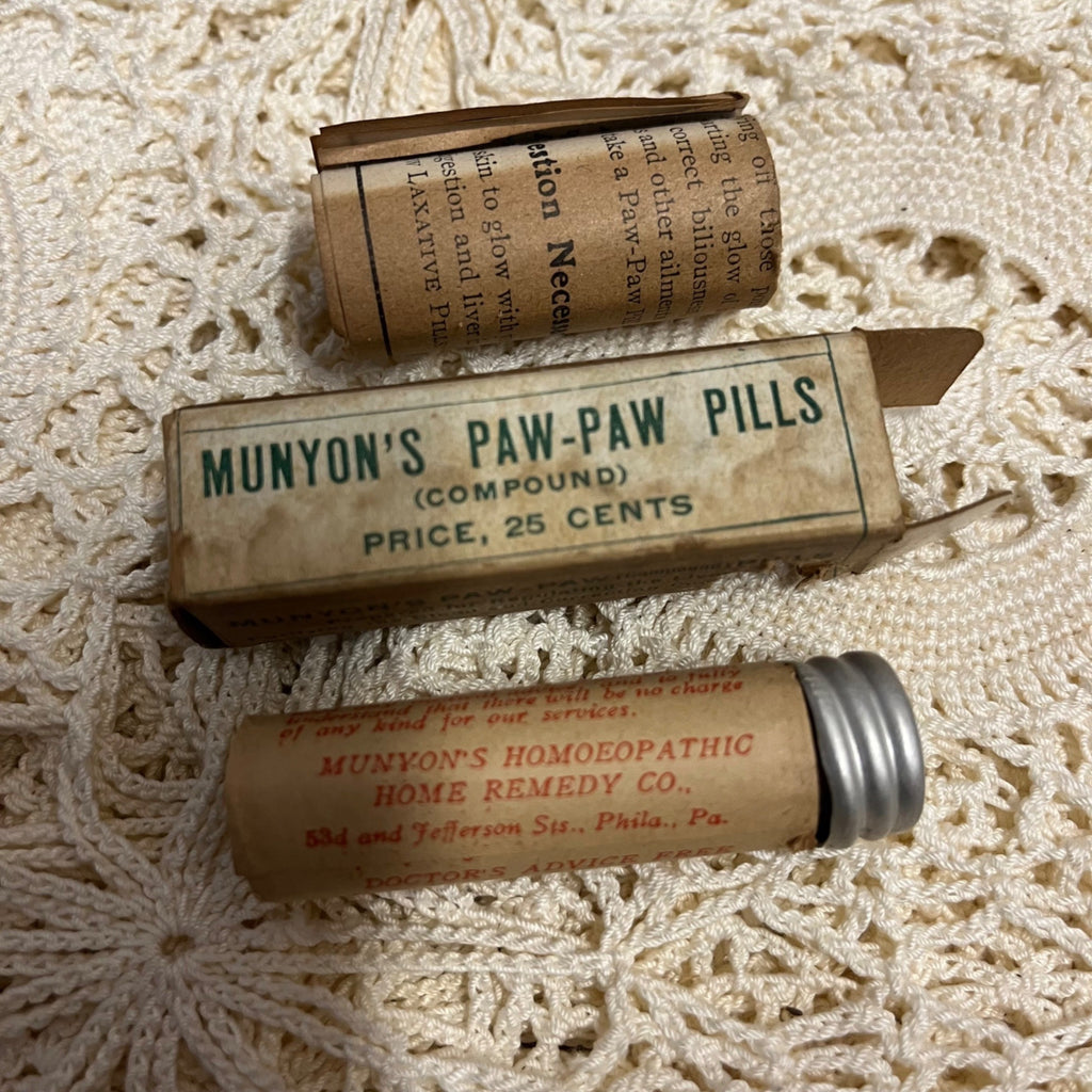 Antique Rare "Paw-Paw Pills" Munyons Quack Medicine Paper Box Tin Pa Remedy