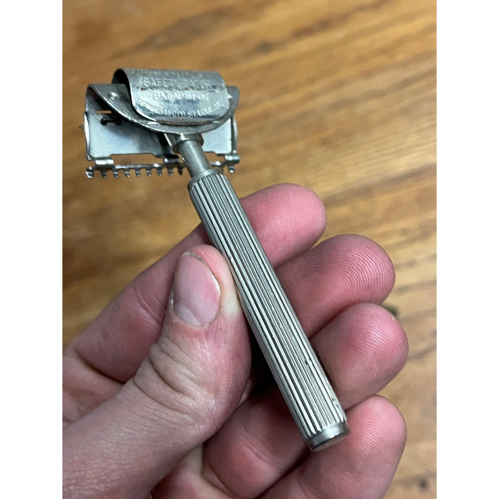 Vintage 1920s Raodes Kriss Kross Single Edge Slant Head Safety Razor Lot (2)