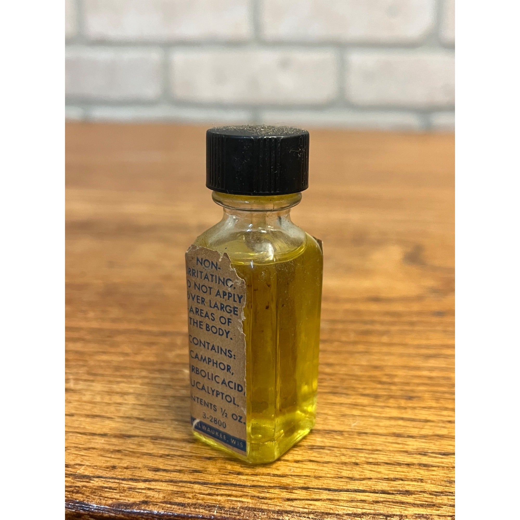 Vintage Pheno Aid Bottle Wisconsin Pharmacal Co Cold Sore Remedy Advertising