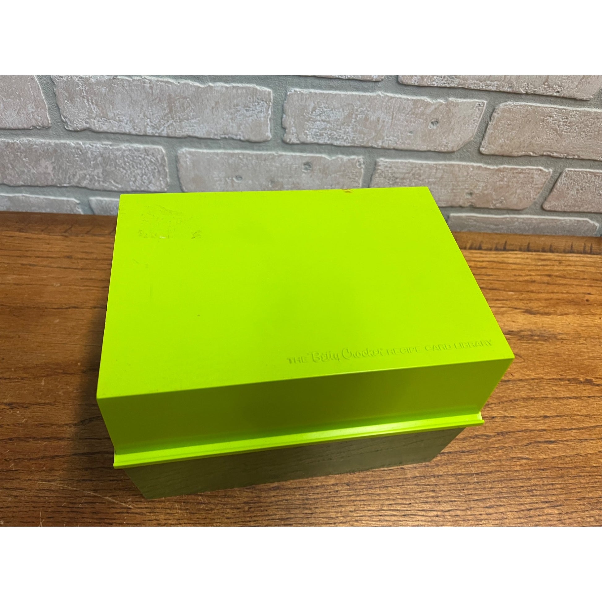 Vintage Betty Crocker Recipe Card Library Green Plastic Box w/ Cards MCM