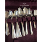 Vintage Oneida 1945 Prestige Plate Bordeaux Pattern Silverware Flatware 130pcs