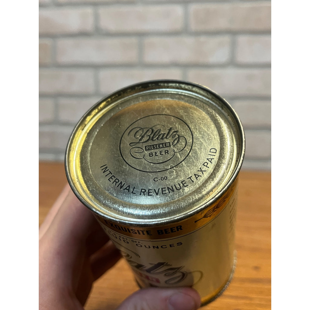 NEAR MINT Blatz Pilsner Beer Flat Top Can Milwaukee 1945 - Near Mint