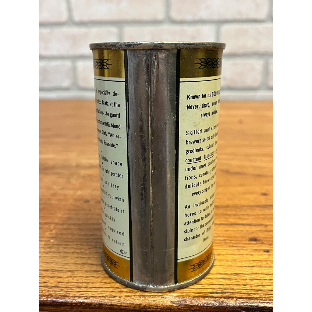 NEAR MINT Blatz Pilsner Beer Flat Top Can Milwaukee 1945 - Near Mint