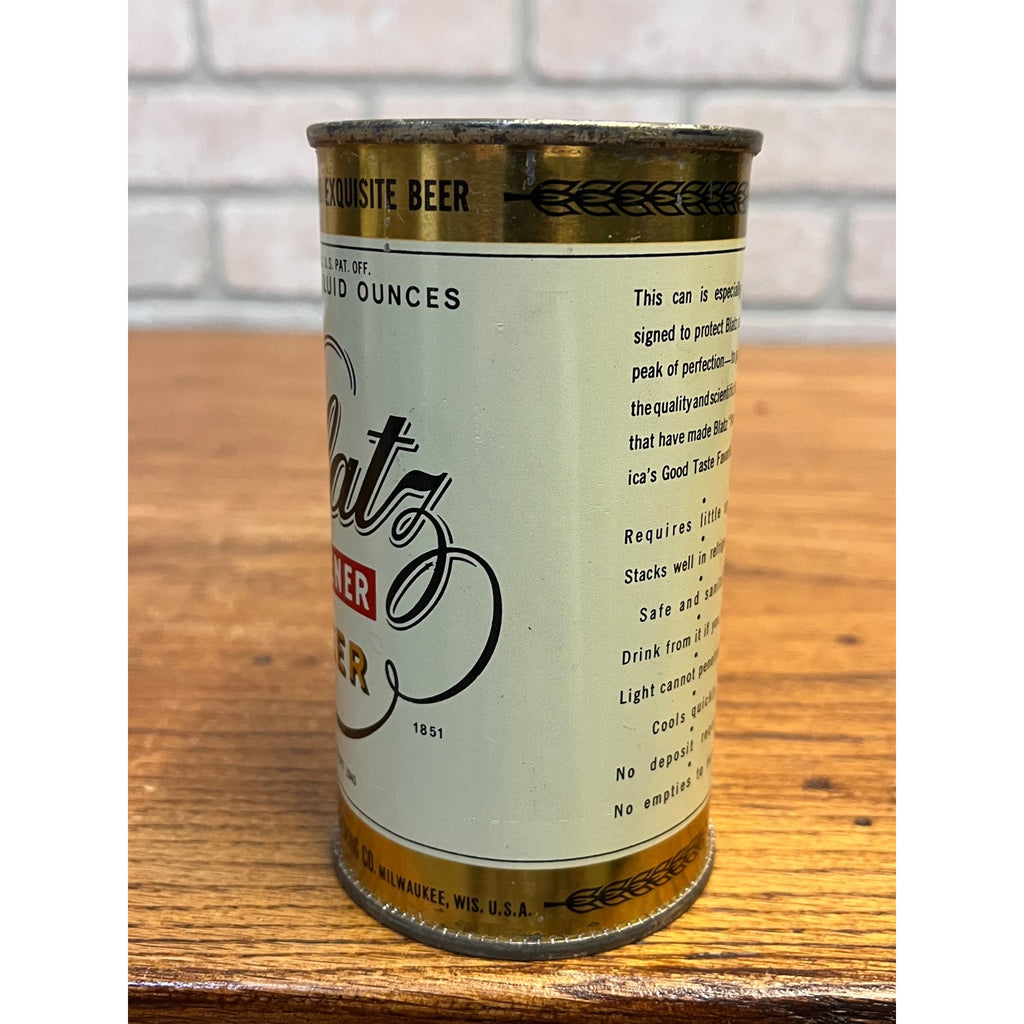 NEAR MINT Blatz Pilsner Beer Flat Top Can Milwaukee 1945 - Near Mint