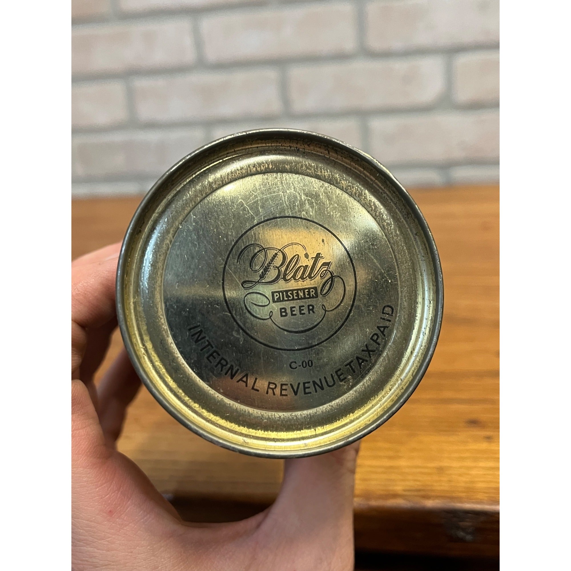 NEAR MINT Blatz Pilsner Beer Flat Top Can Milwaukee 1945 - Near Mint