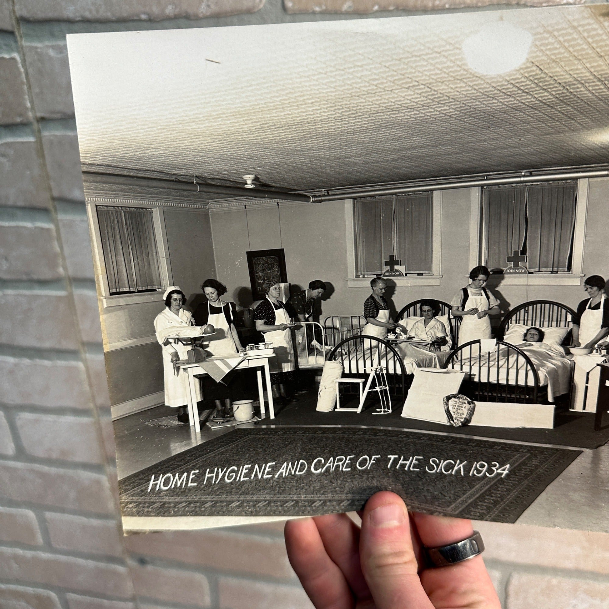 1934 Neenah Wisconsin Home Hygiene And Care of The Sick Photo Hospital Nurses