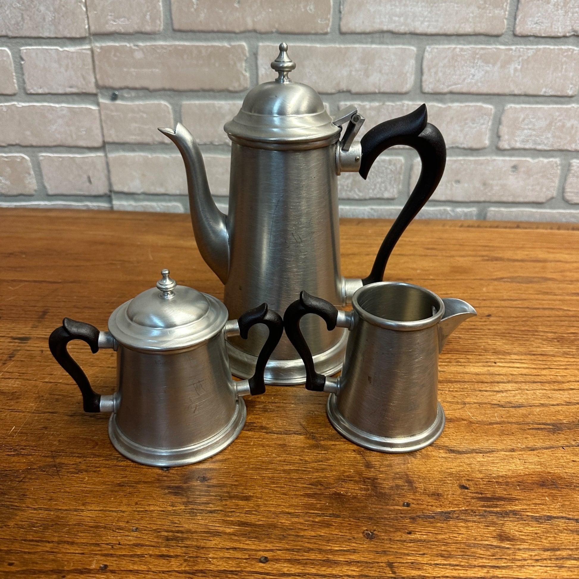 VTG Kirk Steiff Colonial Williamsburg-style Pewter Tea/Coffee Pot & Cream Sugar!