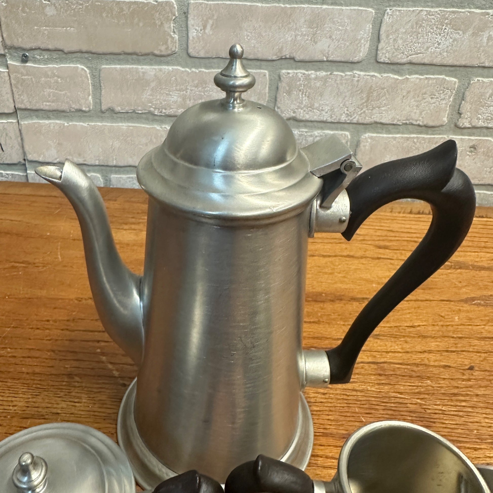VTG Kirk Steiff Colonial Williamsburg-style Pewter Tea/Coffee Pot & Cream Sugar!