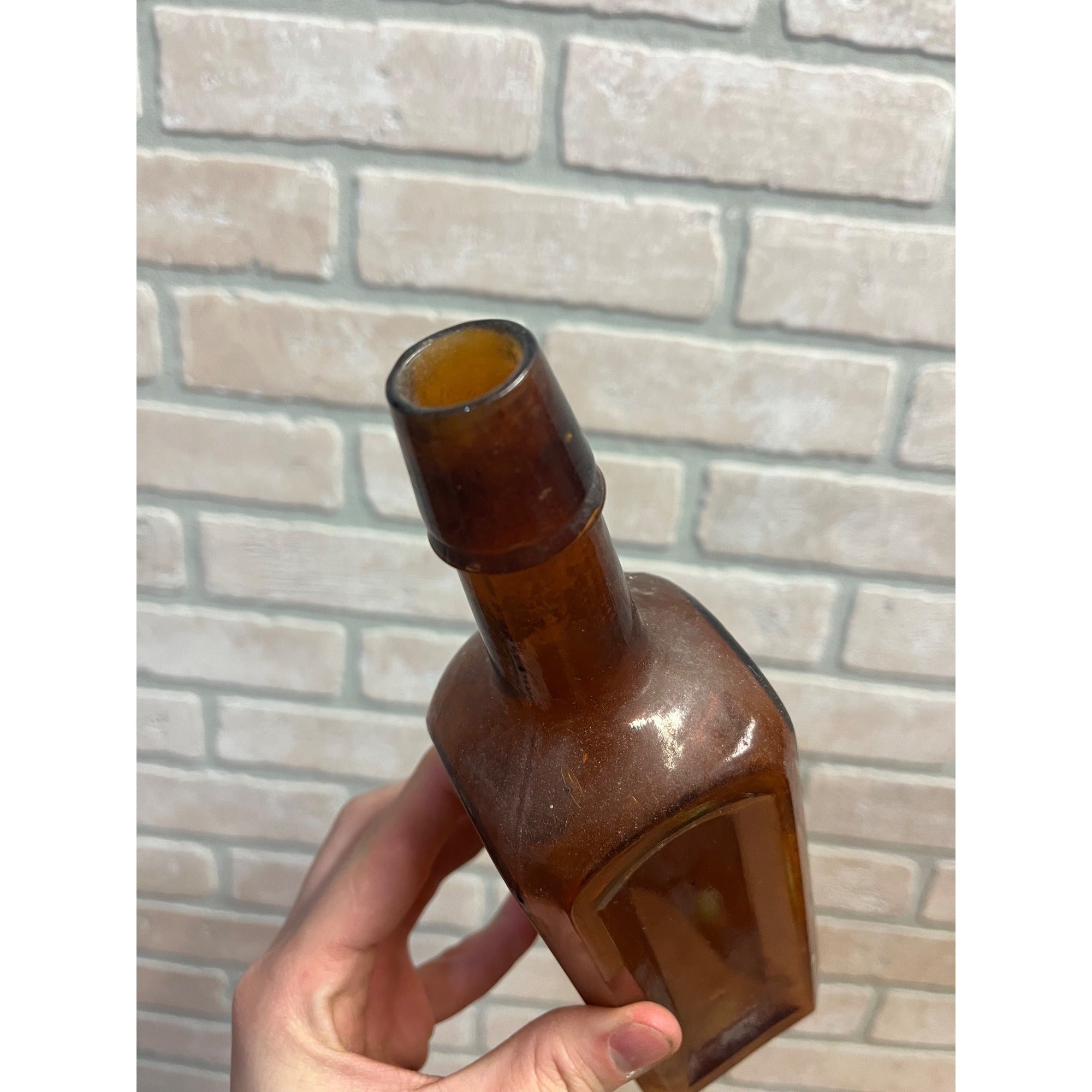 Antique 1890s Paine's Celery Compound Nerve Tonic Cure Glass Amber Bottle