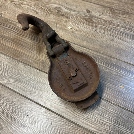 Vintage, Snatch Block, Pulley, WB Co Lockport NY #8 Anvil heavy duty 10"