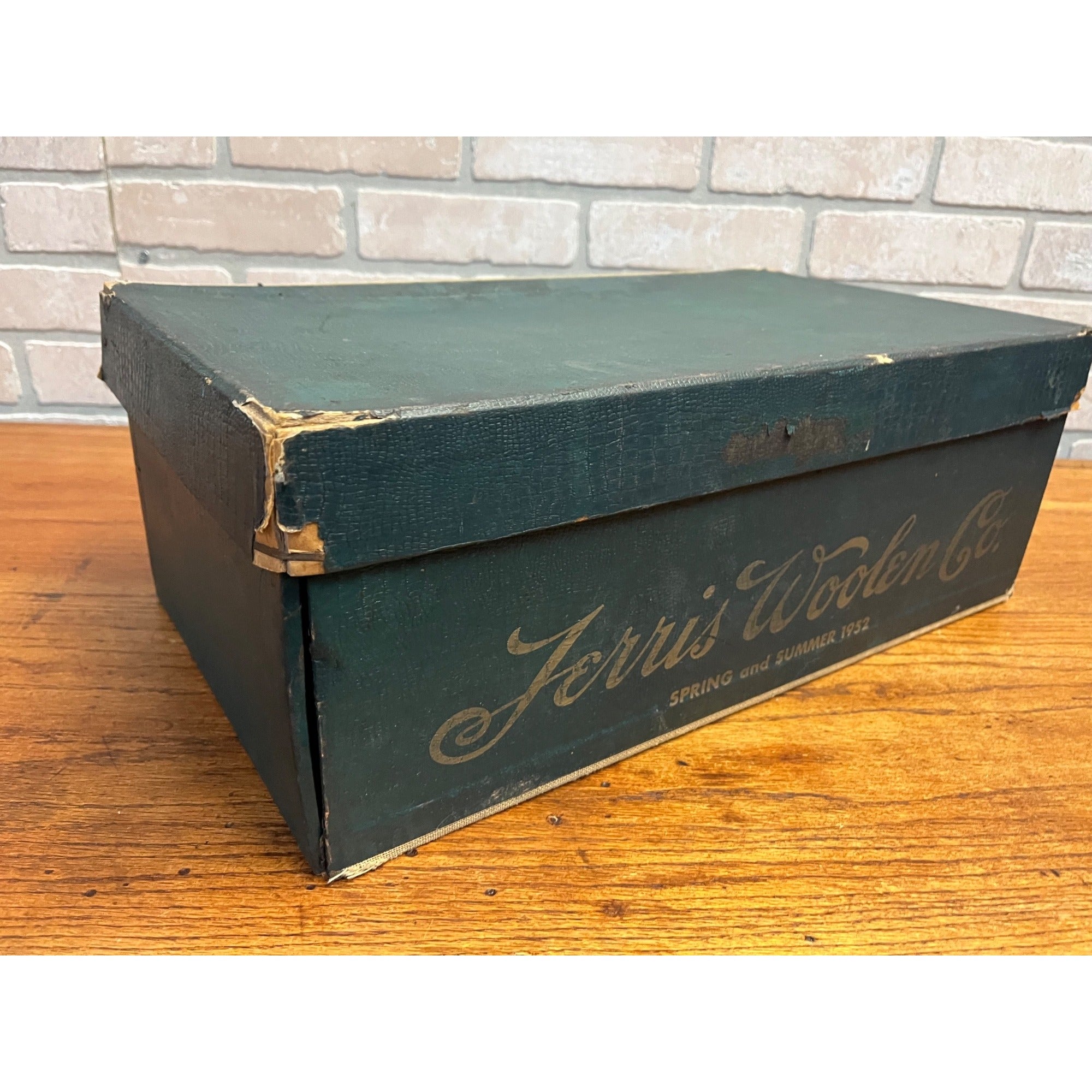 Vintage Ferris Woolen Co. Spring / Summer 1952 Advertising Store Display Box Chicago