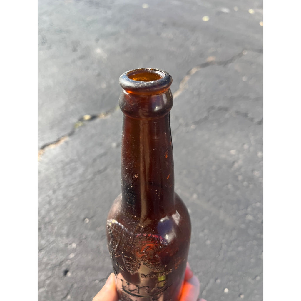 Vintage Jung Brewing Co. Pre-Prohibition Amber Embossed Beer Bottle Milwaukee WI