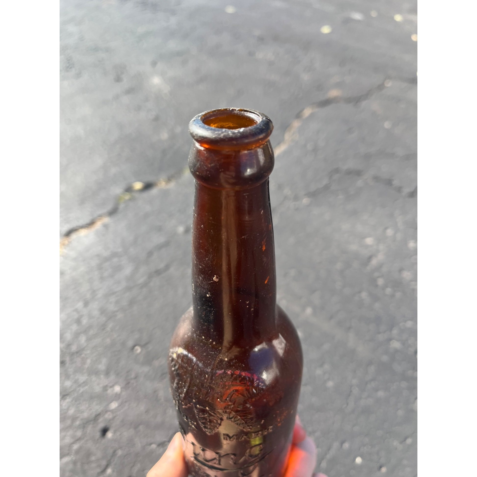 Vintage Jung Brewing Co. Pre-Prohibition Amber Embossed Beer Bottle Milwaukee WI