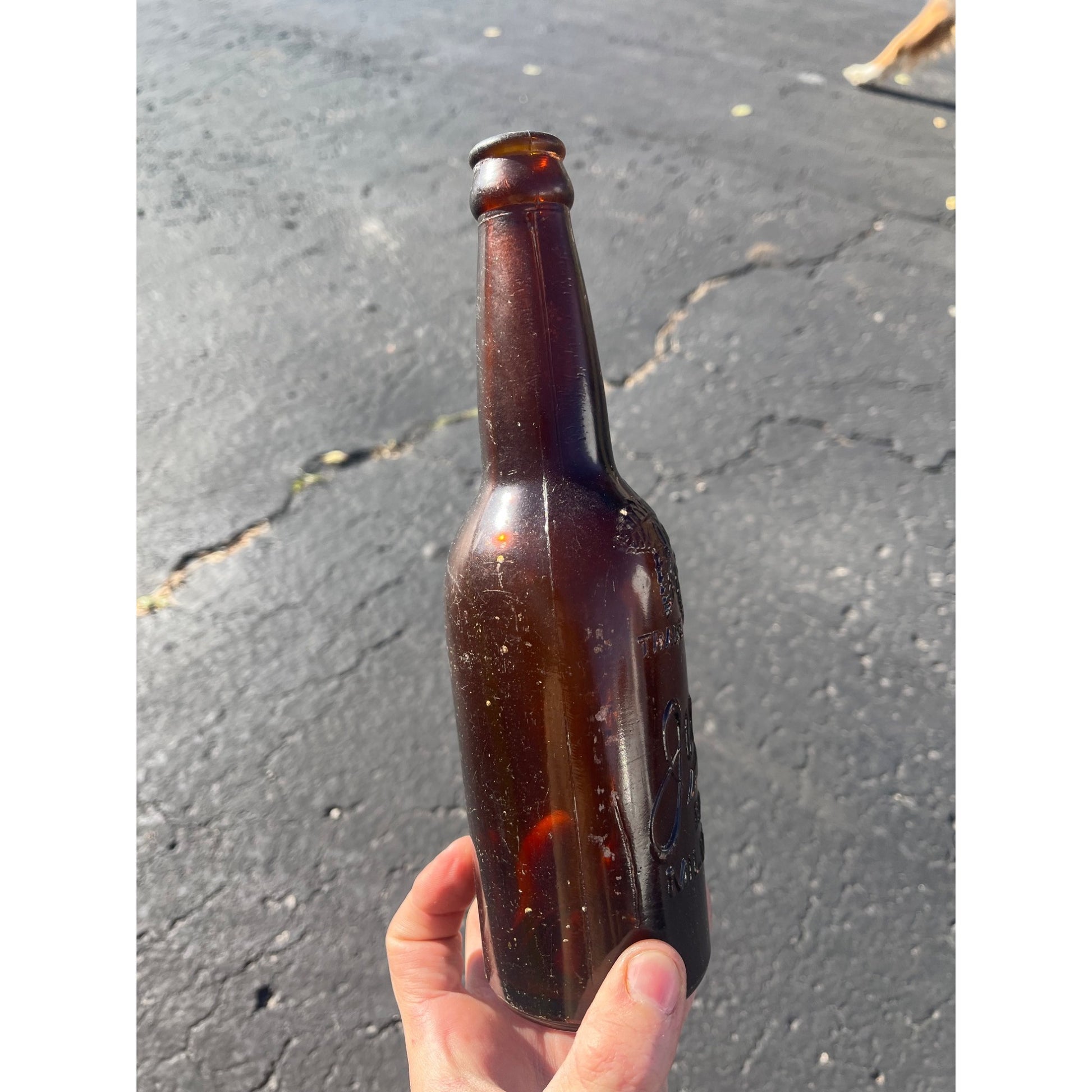 Vintage Jung Brewing Co. Pre-Prohibition Amber Embossed Beer Bottle Milwaukee WI