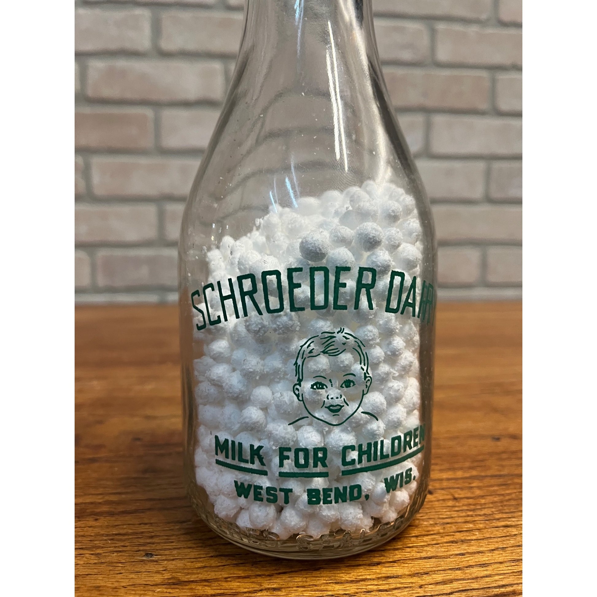 Vintage Schroeder Dairy West Bend Wis Quart Milk Bottle WI Wisconsin