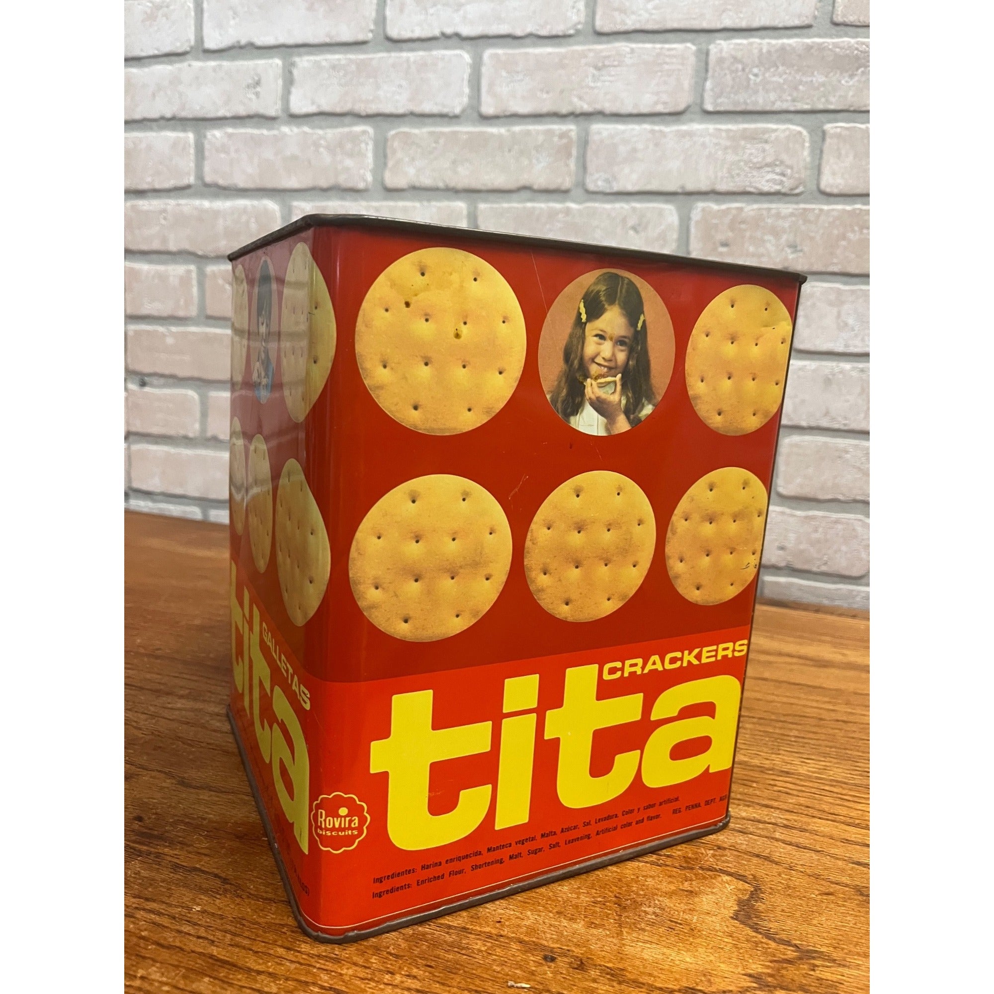 Vintage TITA Crackers Tin - Rovira Biscuit Co - Ponce, Puerto Rico 48oz