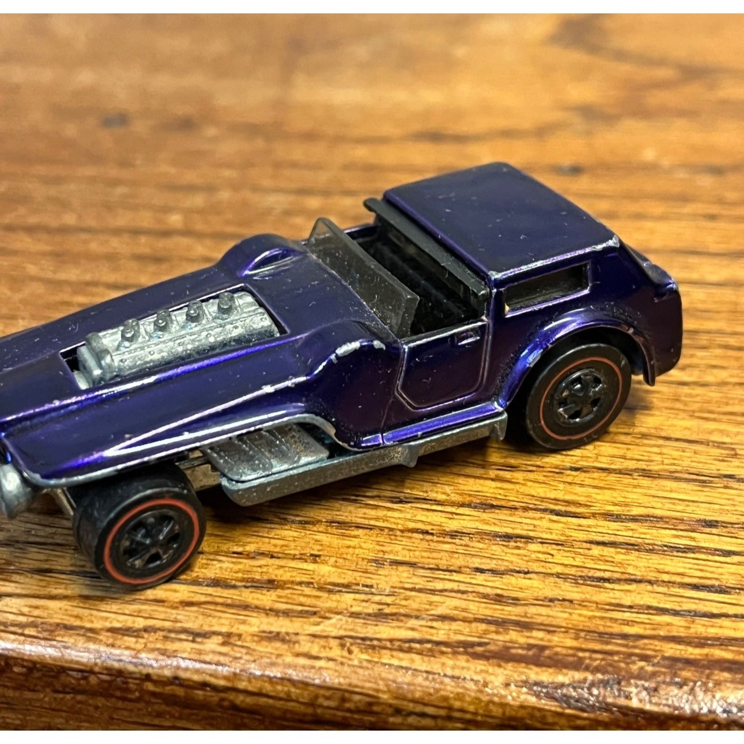 Vintage 1970 Hot Wheels Redline "The Hood" Dark Purple -- CLEAN