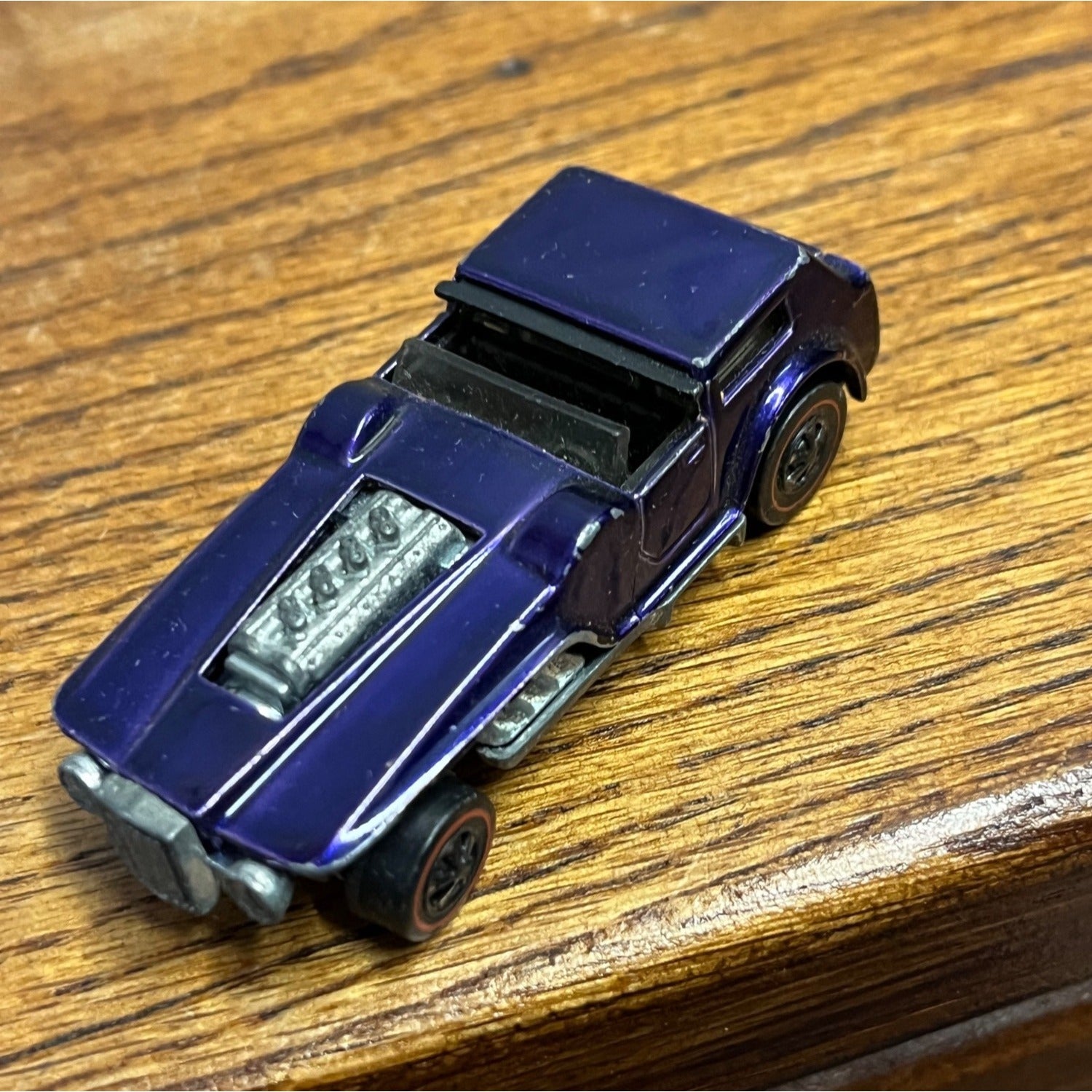 Vintage 1970 Hot Wheels Redline "The Hood" Dark Purple -- CLEAN