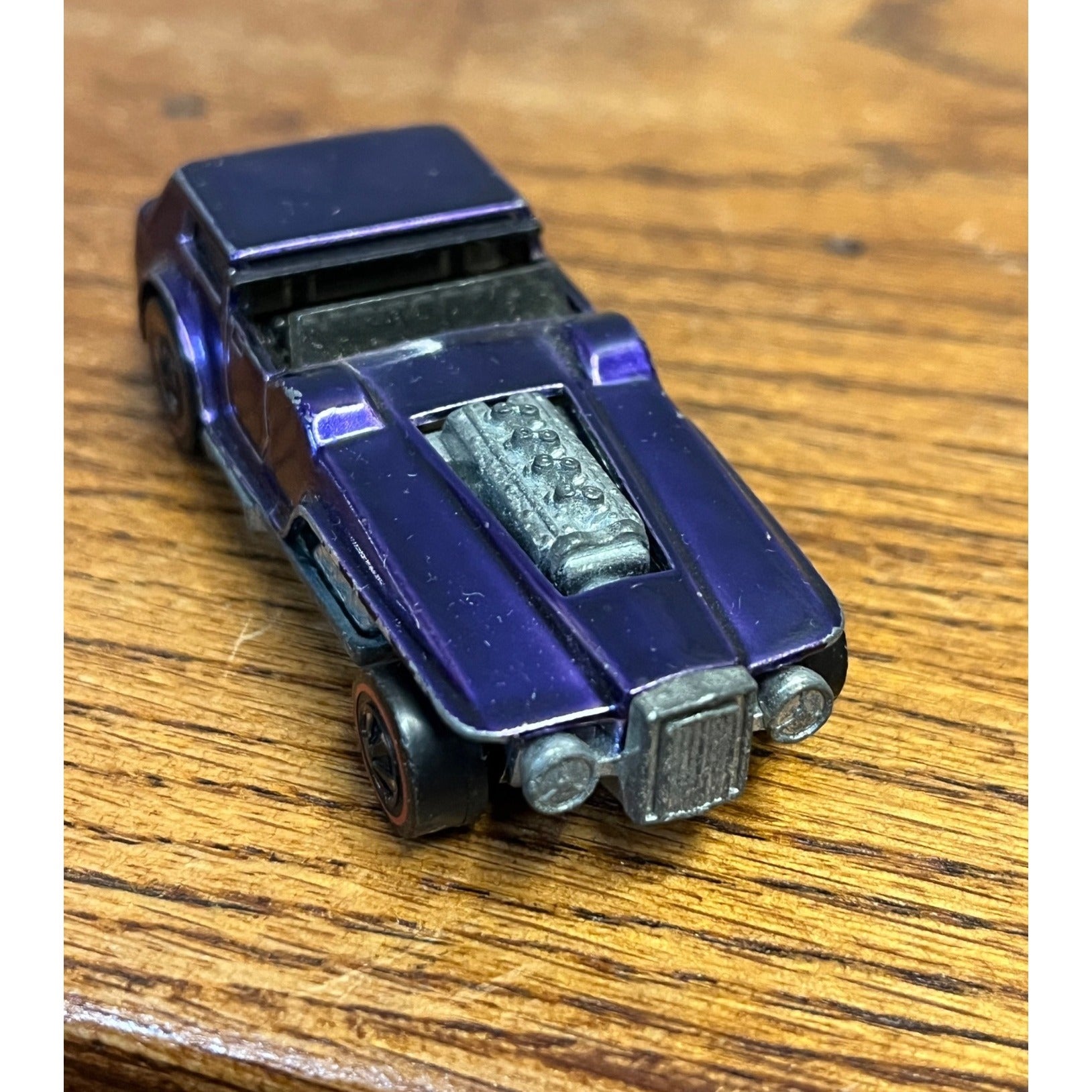 Vintage 1970 Hot Wheels Redline "The Hood" Dark Purple -- CLEAN