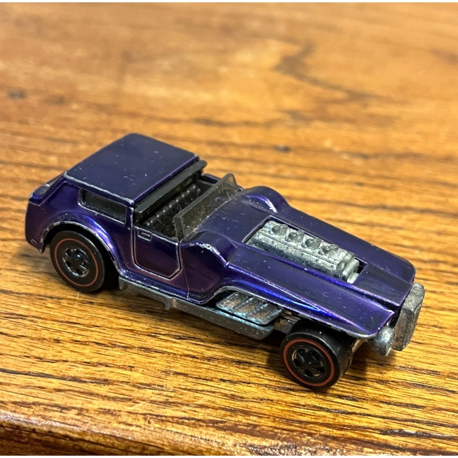 Vintage 1970 Hot Wheels Redline "The Hood" Dark Purple -- CLEAN
