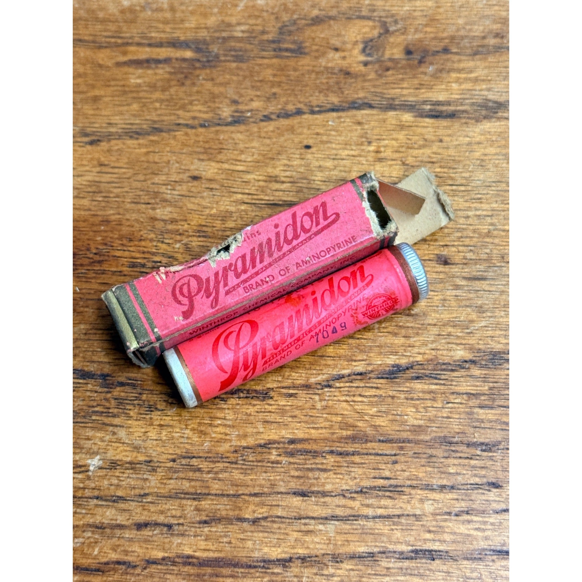 NOS Advertising Medicine Box & Tin Pyramidon Winthrop Chemical Co NY Windsor