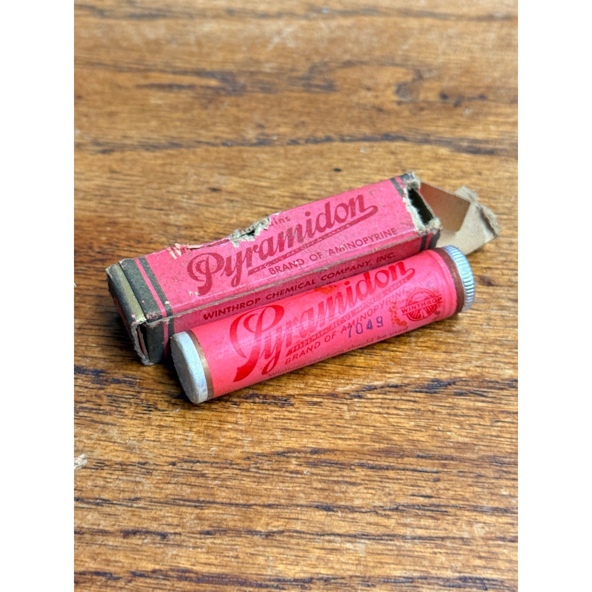 NOS Advertising Medicine Box & Tin Pyramidon Winthrop Chemical Co NY Windsor