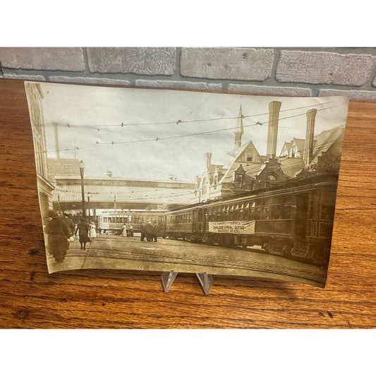 Original Real Photo c1915 Milwaukee Electric Railway Street Cars in City Snapshot