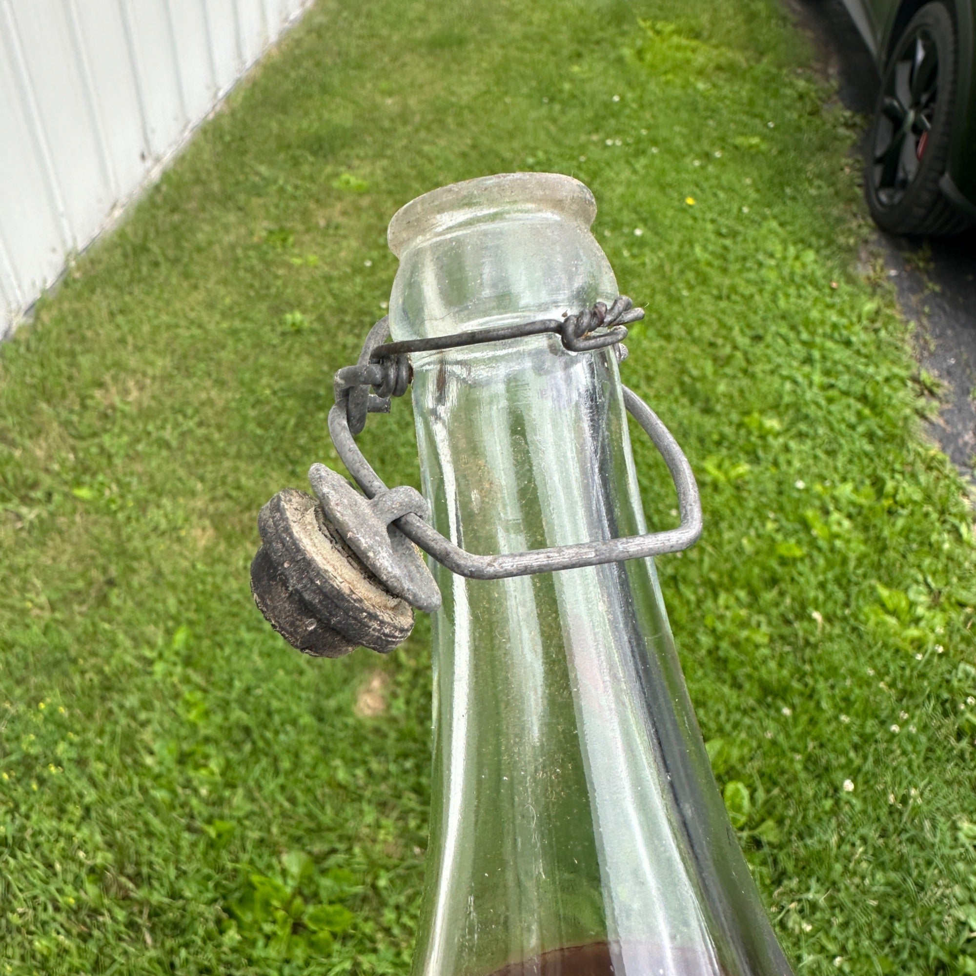 ALLOUEZ MINERAL SPRING CO GREEN BAY WIS 24OZ SLUG PLATE BOTTLE W STOPPER