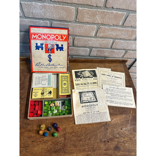 VINTAGE ANTIQUE 1935-37 MONOPOLY GAME SET - NO BOARD - WOODEN CHESS PIECES